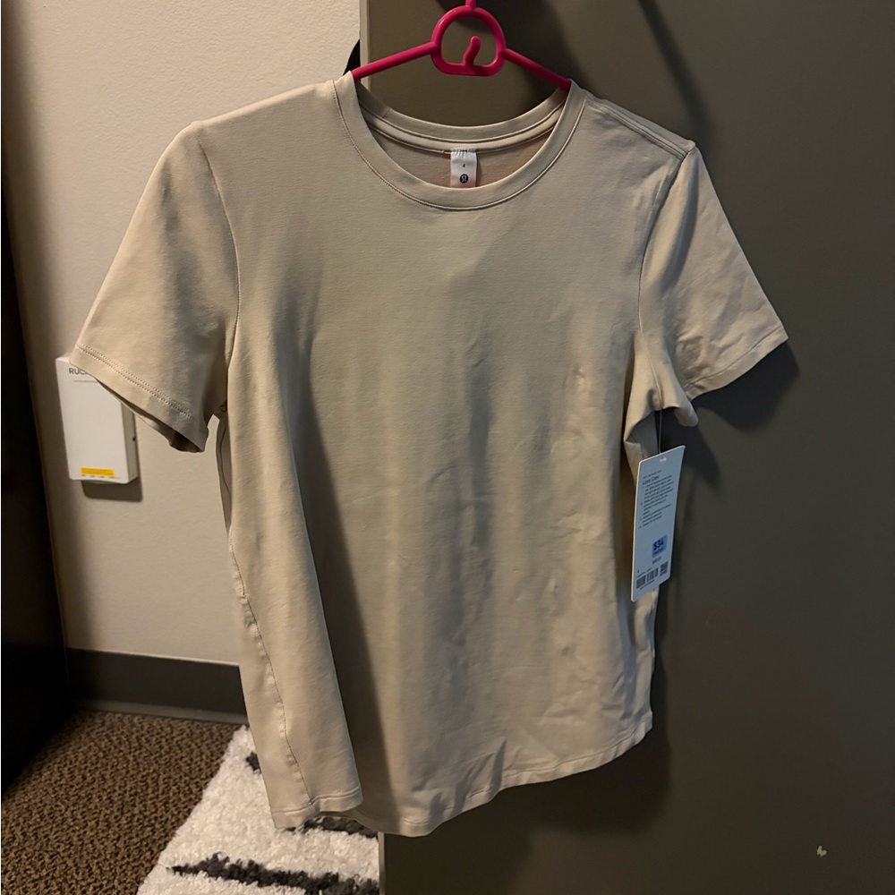 Lululemon love crew short sleeve size 4